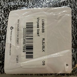 Lululemon Vinyasa Scarf NWT